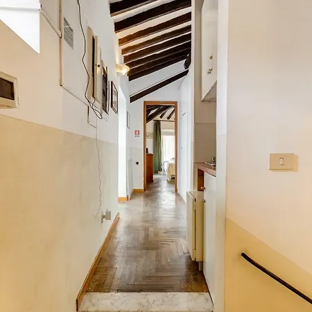 Pallaro Apartments&suites *