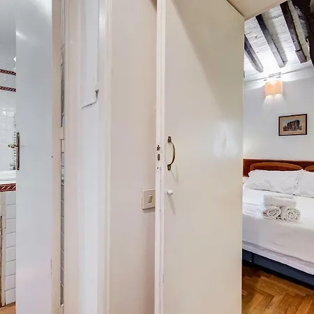 Pallaro Apartments&suites アパート