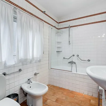 Pallaro Apartments&suites アパート