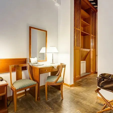 Pallaro Apartments&suites アパート